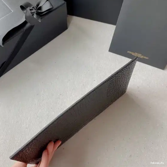 UPTOWN YSL POUCH 0412